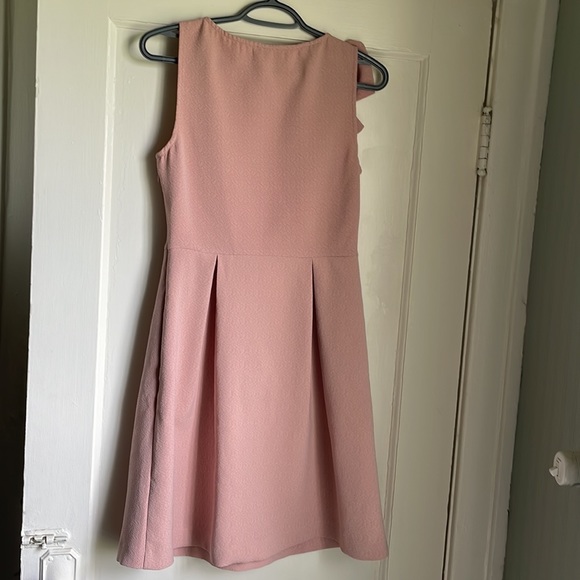 Size 2 RW&Co. Pink Bow Dress with pockets - Picture 5 of 7